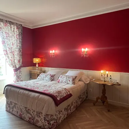 Bed & Breakfast Escale Chez Camille - Le Manoir Murat (Cantal)