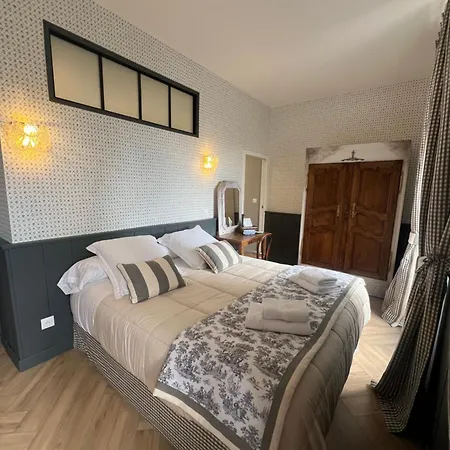 Escale Chez Camille - Le Manoir Bed & Breakfast *